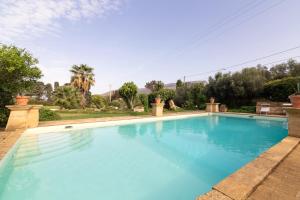 The swimming pool at or close to Donna Vittoria - Grande