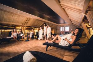 Επισκέπτες που μένουν στο Wellness Hotel Frymburk