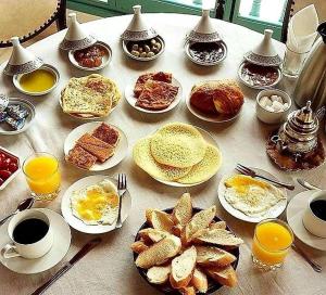 Φαγητό σε αυτός ο ξενώνας ή κάπου εκεί κοντά