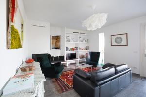 Posedenie v ubytovaní AMORE RENTALS - Villa Ambretta