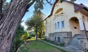 Budynek, w którym mieści się apartament