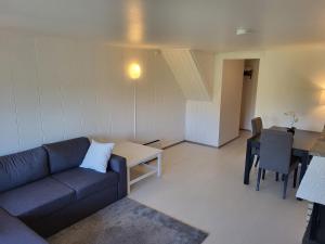 Posezení v ubytování Apartments in Gjettum Bærum - Spacious and Modern