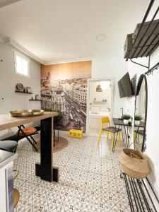 A kitchen or kitchenette at El Rincón de la Costanilla