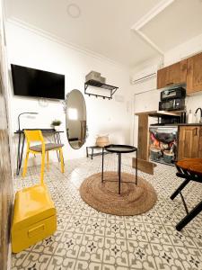 A kitchen or kitchenette at El Rincón de la Costanilla