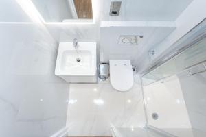 Cleveland Residences Farringdon的一间浴室