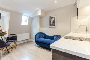 Cleveland Residences Farringdon的休息区