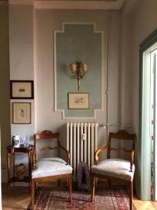 Gallery image of Elegant bedroom in a relaxing apartment in Milan