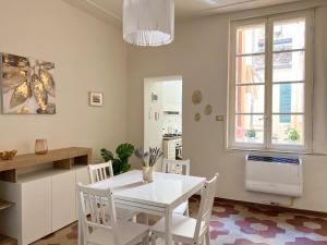 Posedenie v ubytovaní Civico 41 Lucca City Center Apartment