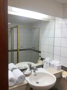 Bilik mandi di Paragon Wahid Hasyim