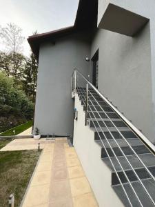 Zdjęcie z galerii obiektu AB Apartment Moderne Zweizimmerwohnung w Villach +3 zdjęcia