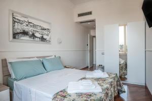 Posteľ alebo postele v izbe v ubytovaní Your Home in Florence next to the central train station