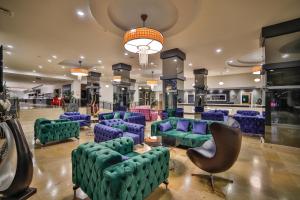 Khu vực lounge/bar tại Nashira City Resort Hotel