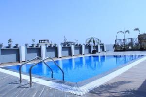 Bazén v ubytování Hotel Crimson Palace nebo v jeho okolí