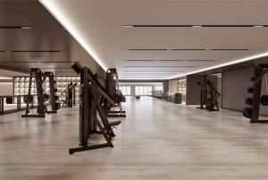 Fitness centrum a/nebo fitness zařízení v ubytování Wyndham Grand Zhaoqing Downtown