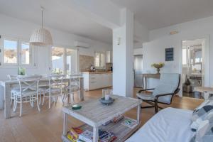 Kuchnia lub aneks kuchenny w obiekcie Uno Luxury Apartment with Sea view