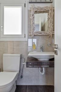 Koupelna v ubytování Uno Luxury Apartment with Sea view + 21 fotografií