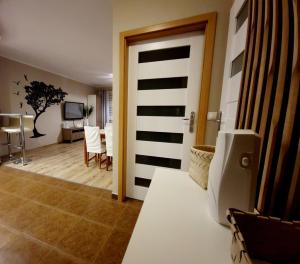 Część wypoczynkowa w obiekcie 91WrocLove Apartaments