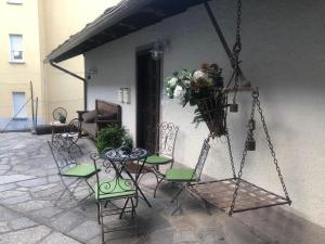 Patio alebo iná vonkajšia časť ubytovania Ancienne Maisonnette