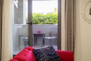 Fotografie z fotogalerie ubytování Flat with Shared Pool Close to the Beach in Cesme v destinaci Cesme