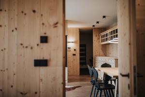 Fotografie z fotogalerie ubytování Presulis Hideaway Apartments & Restaurant v destinaci Fiè