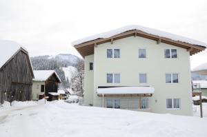 Apartment Haus Van der Leij v zimě