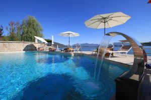 Swimmingpoolen hos eller tæt på Resort Antico Verbano