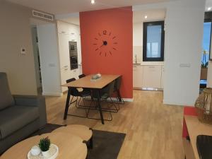 Khu vực ghế ngồi tại BONNIES Suites & Spa Valencia