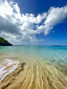 - Vistas al agua y a la arena de la playa en Ducassi Sol Caribe Beach, en Punta Cana