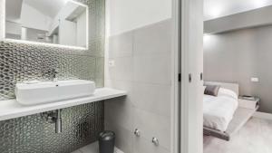 A bathroom at Scipioni Best Rooms