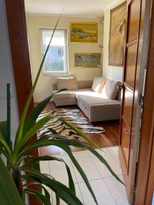 Posedenie v ubytovaní RoseHill Garden Family Villa with a Great Budapest View