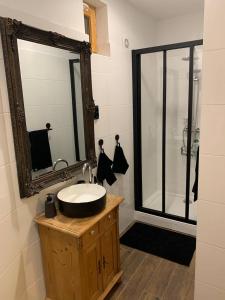 Łazienka w obiekcie Varga Apartman