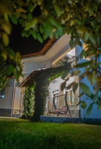 Ogród w obiekcie Woods cottage Loutra Pozar Aridaia