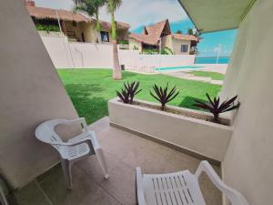 Bazén v ubytování Hotel Vista Laguna Bacalar nebo v jeho okolí