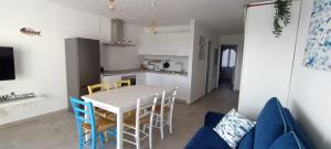 Kuchnia lub aneks kuchenny w obiekcie Duplex RiAnna