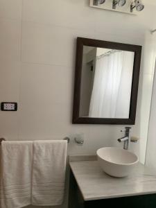 A bathroom at 3 Amplios ambientes excelente ubicacion-Avenida Corrientes Almagro- Cerca de todo