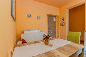 Posteľ alebo postele v izbe v ubytovaní Apartment Benzon