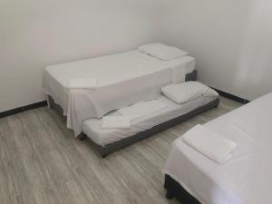 Postel nebo postele na pokoji v ubytování Villa Aurora + 37 fotografií