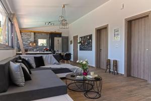 Posedenie v ubytovaní Thermis Luxury Villa, Loutraki