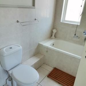 Ένα μπάνιο στο Arkenstone Frys Guesthouse and Restaurant