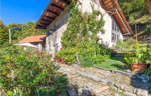 A garden outside Cottage Ginestre