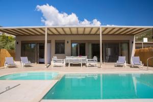Bazén v ubytovaní Averto Villas with private pool alebo v jeho blízkosti