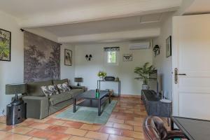 Posezení v ubytování Mazet Magnan, Rustic Luxury in Provence
