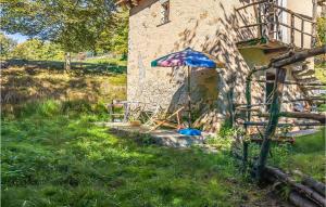 A garden outside Gorgeous Home In Artò Még 15 kép