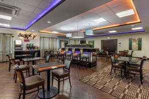 Restaurace v ubytování Best Western Plus North Odessa Inn & Suites