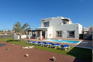 Basen w obiekcie Hipoclub Villas, Aguamarina 1 lub w pobliżu
