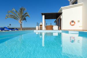 Basen w obiekcie Hipoclub Villas, Aguamarina 1 lub w pobliżu