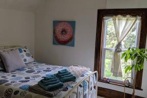 Gallery image of Bohemian Room in a 150-Year-Old Victorian House in Orangeville