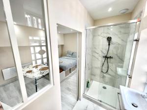 Kúpeľňa v ubytovaní Toulouse : Studio équipé au cœur de St-Cyprien