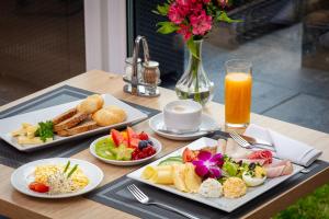 Jedlo v ubytovaní bed & breakfast alebo blízkom okolí