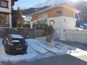 Nespecifikovaný výhled na hory nebo výhled na hory při pohledu z apartmánu